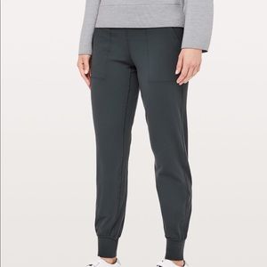 Lululemon Align Jogger 28” Sz 4
